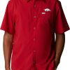 Shirts * | Columbia Men'S Arkansas Razorbacks Cardinal Slack Tide Button-Down Shirt